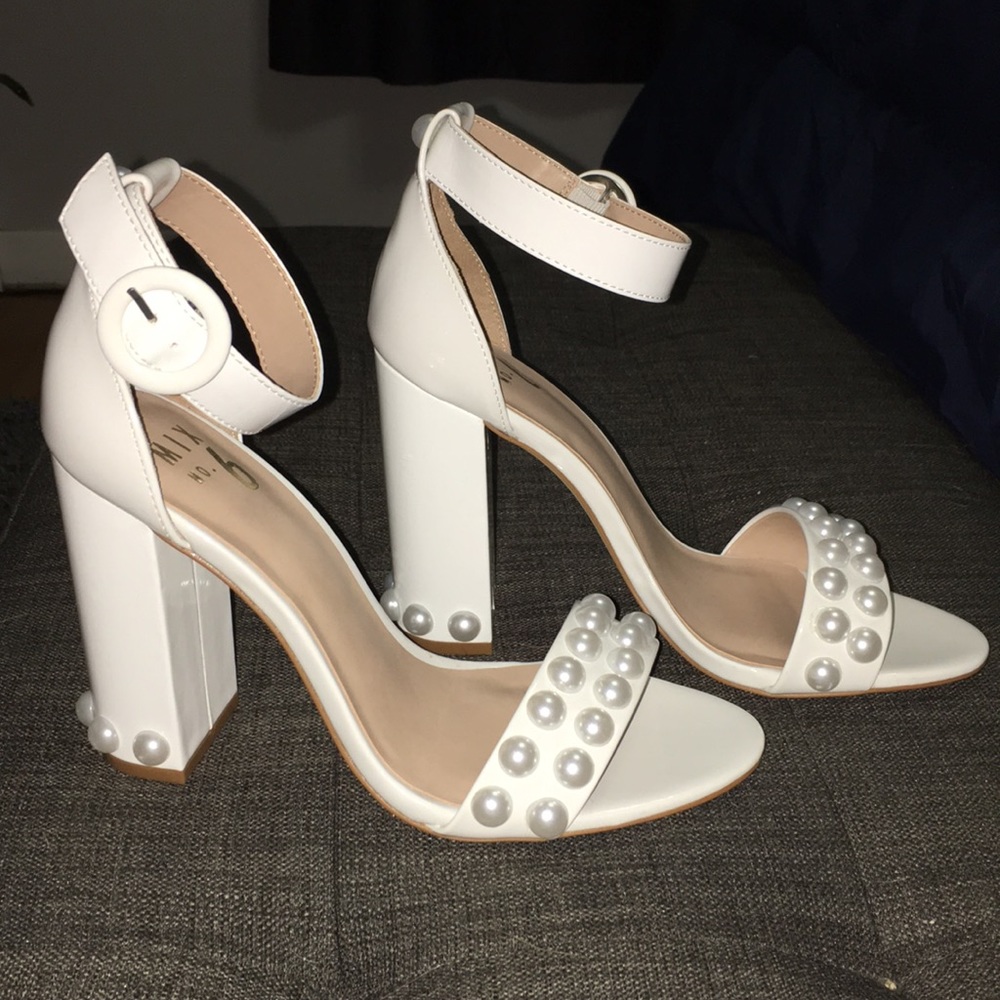 White Pearl Sandal